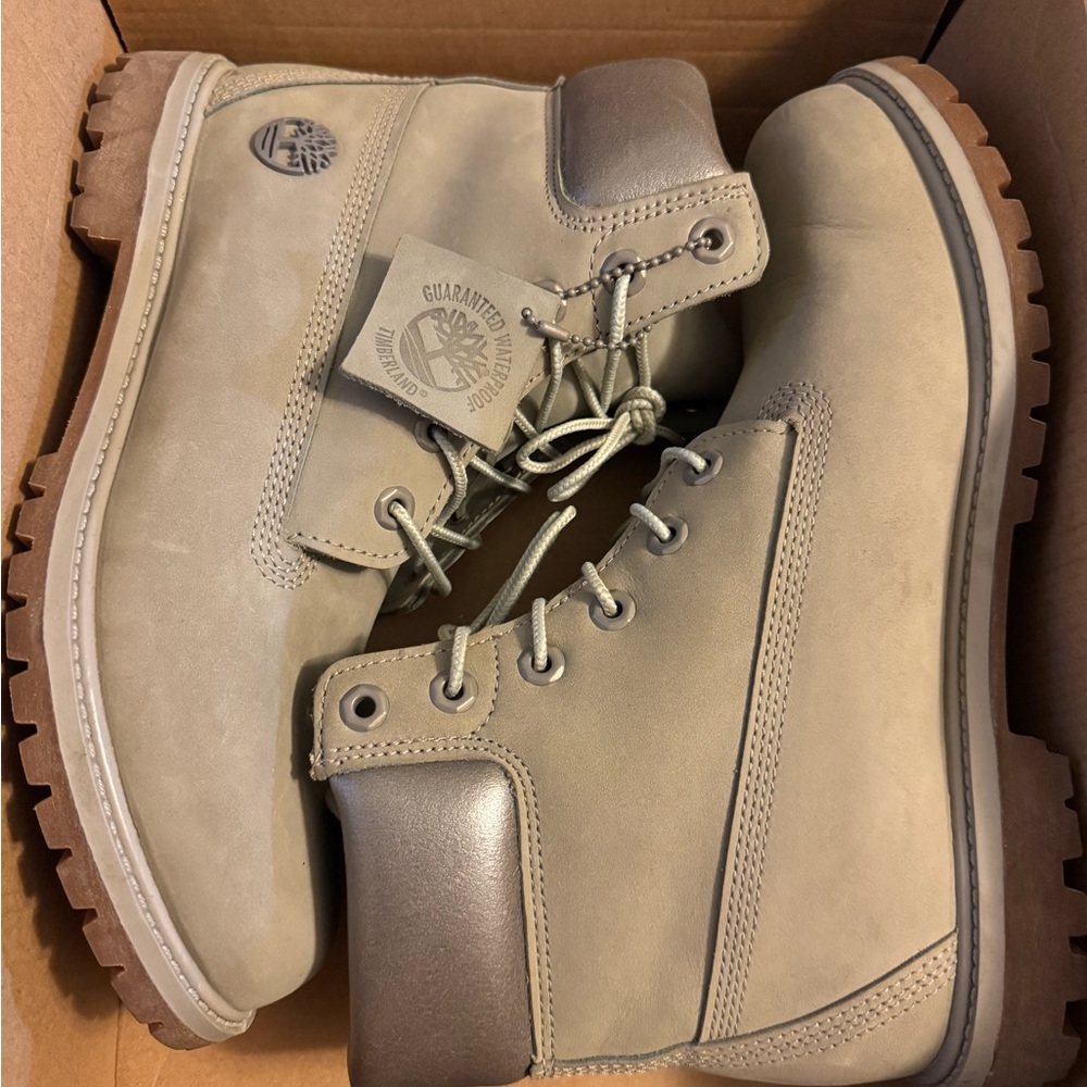 Timberland Grey Leather Boots